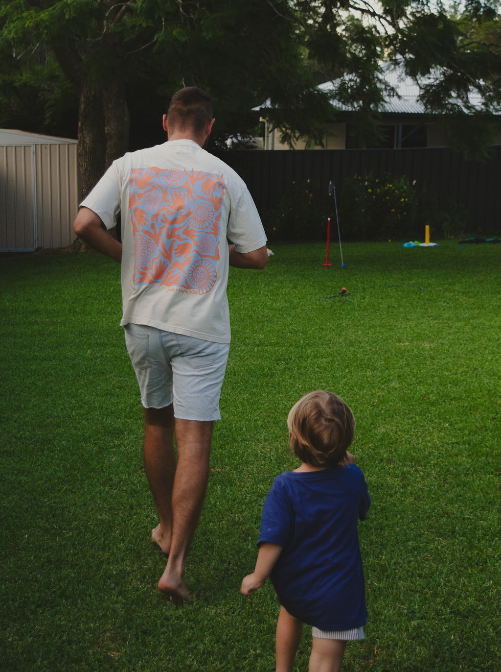 Handprints Shell Style Tee - Orange/Blue